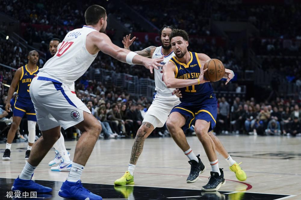 社交媒体上 社交媒体上