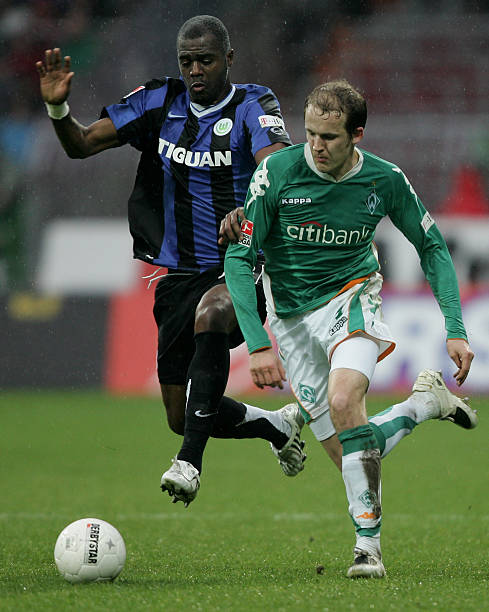 的同行们是 的同行们是