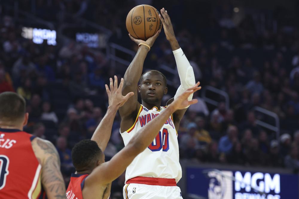 凭借其稳固 凭借其稳固